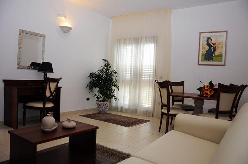 Agri Hotel Conte Salentino Sant Isidoro  Dış mekan fotoğraf