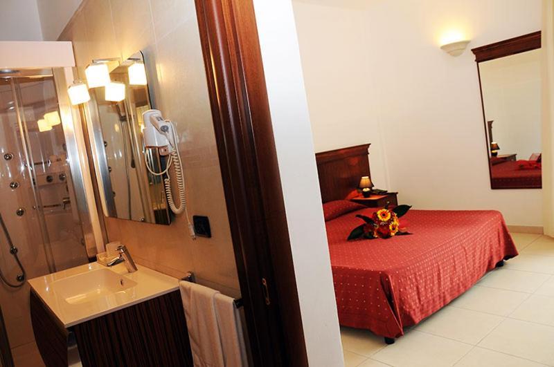 Agri Hotel Conte Salentino Sant Isidoro  Dış mekan fotoğraf