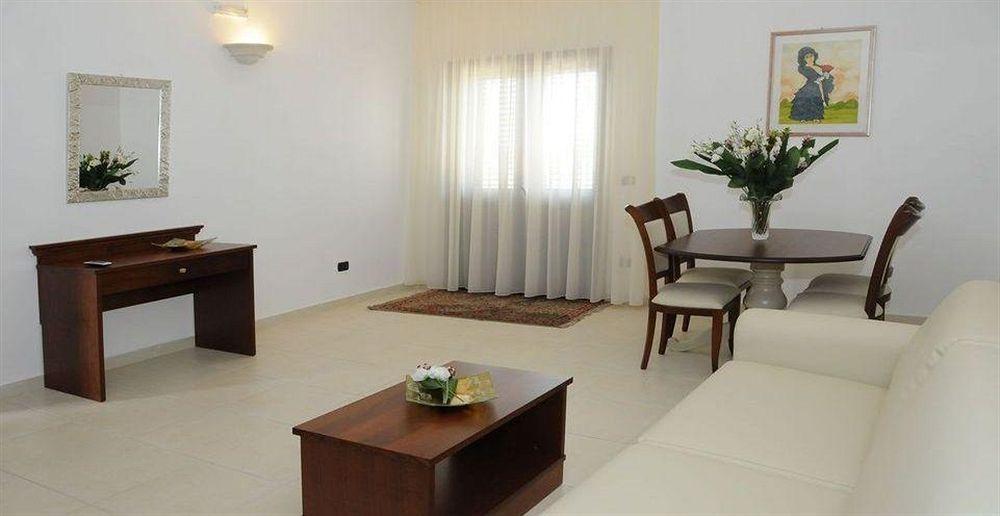 Agri Hotel Conte Salentino Sant Isidoro  Dış mekan fotoğraf